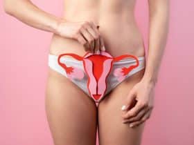 dicas de como diminuir e aliviar as cólicas menstruais de forma natural.